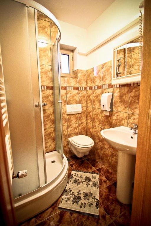 Kod Ribica Bed & Breakfast Jasenovac Ngoại thất bức ảnh