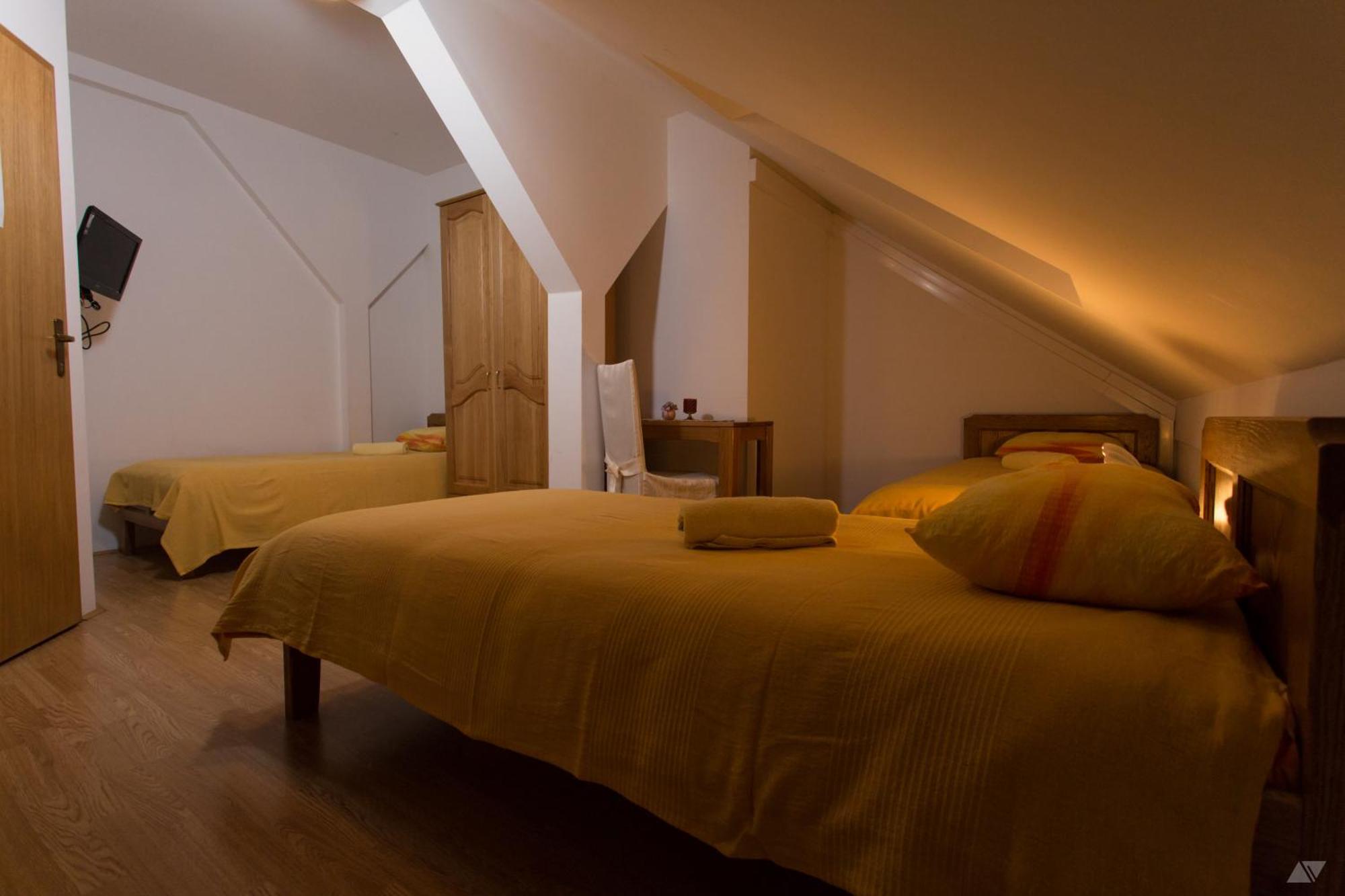 Kod Ribica Bed & Breakfast Jasenovac Phòng bức ảnh