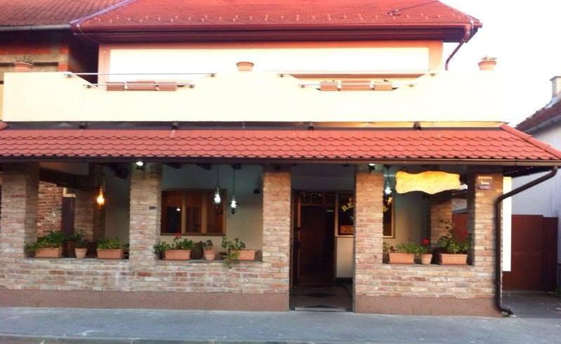 Kod Ribica Bed & Breakfast Jasenovac Ngoại thất bức ảnh