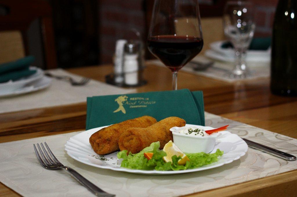 Kod Ribica Bed & Breakfast Jasenovac Ngoại thất bức ảnh