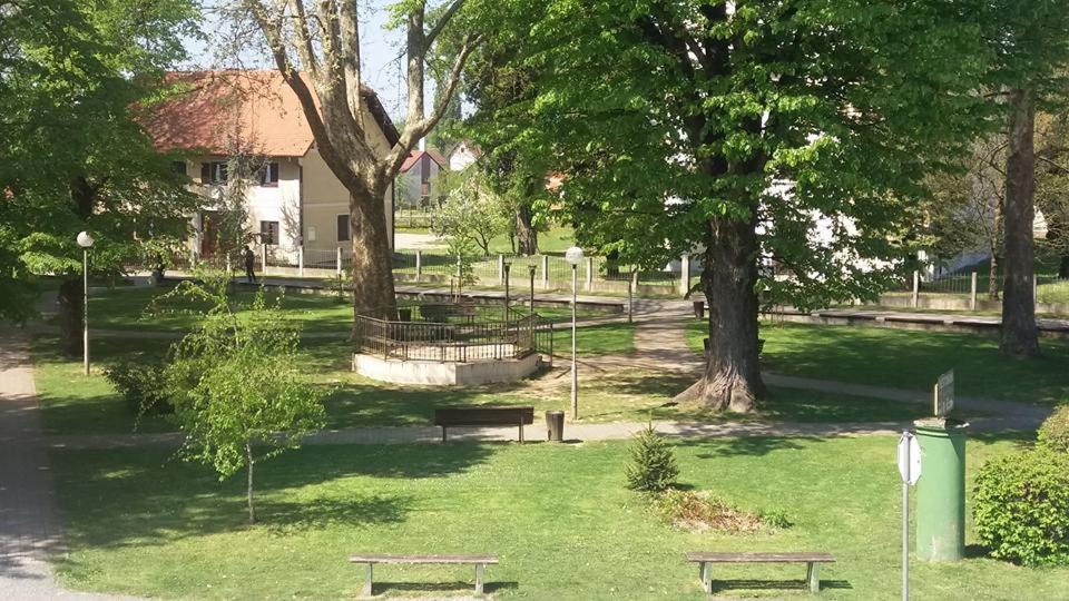 Kod Ribica Bed & Breakfast Jasenovac Ngoại thất bức ảnh